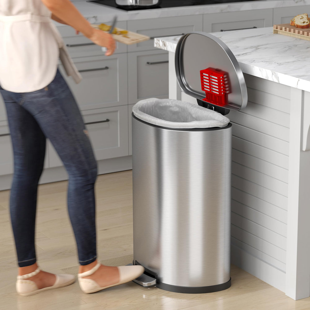 13.2 Gallon Stainless Steel Step Trash Can N4738