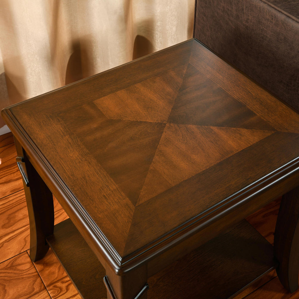 Wooden 2-Tier End Table with Shelf W127
