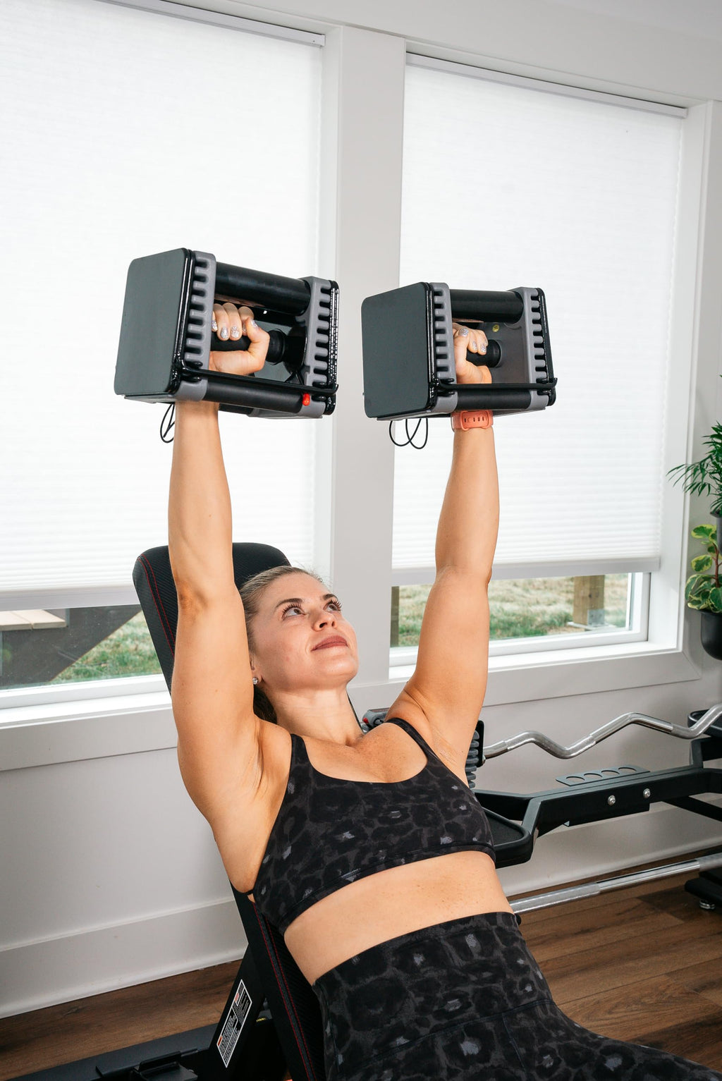 Adjustable Dumbbells 5-50 lb O908478